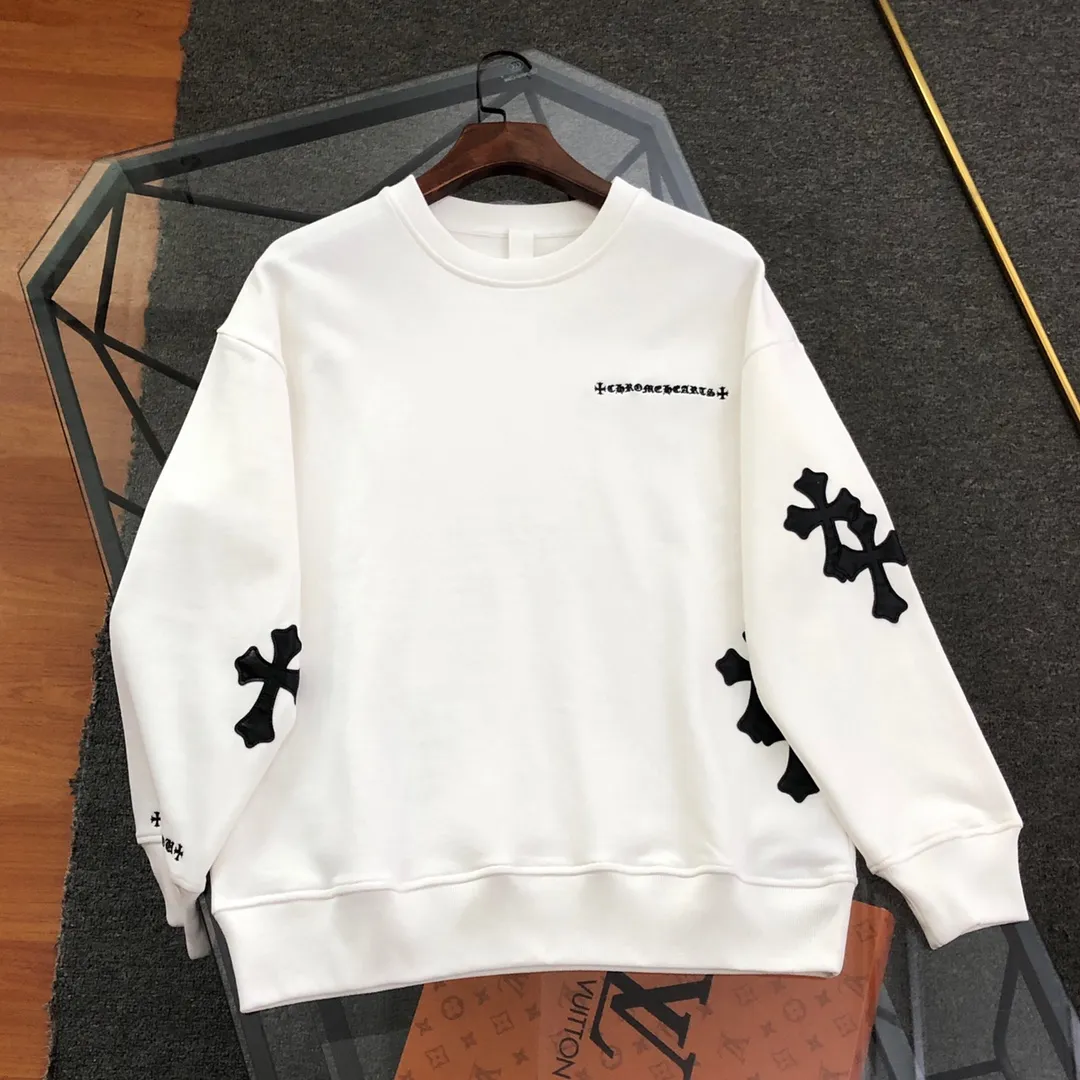 Chrome Hearts 2026New Arrival logo ⚠️ ⚠️ Quality⚠️ Same Style g Classic logo Versatile Same Style ：Black White Size ：XS L XS ： 59.5 114 69.5 53 S ： 61.5 118 71 54.5 M ： 63.5 122 72.5 55.5 L ： 65.5 126 74 56.5